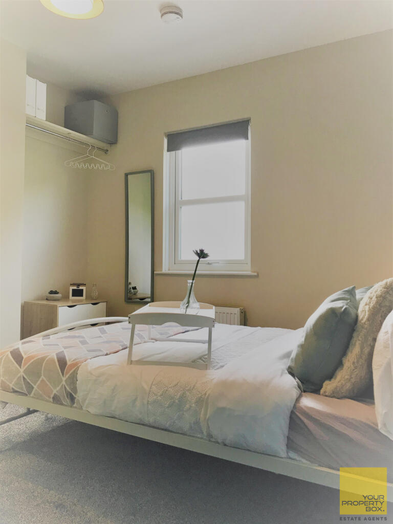 Bedroom 32Icaru
