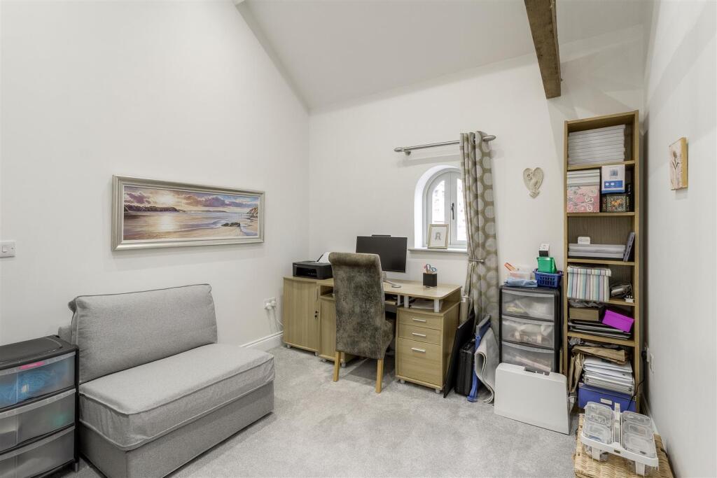 Skylark Barn 019.jpg