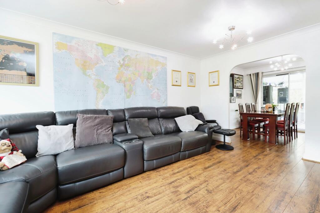 Living / Dining Room