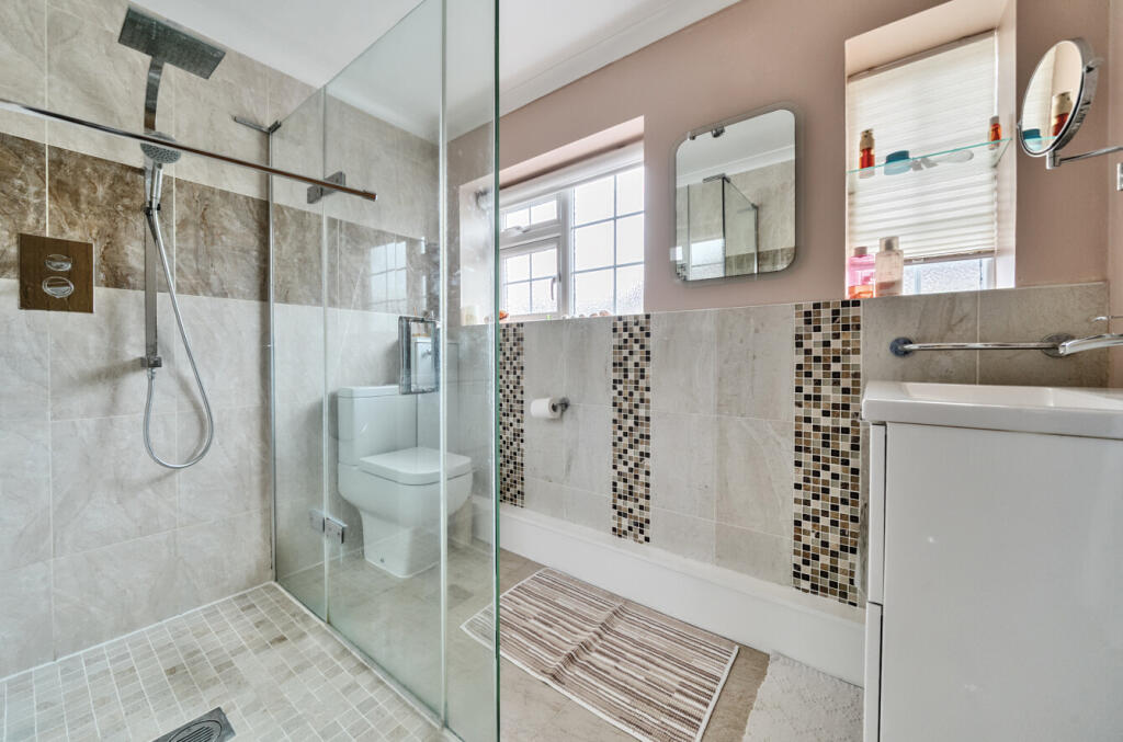 1288200-9-6835b19...