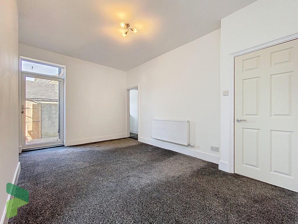 Living Room / Din...