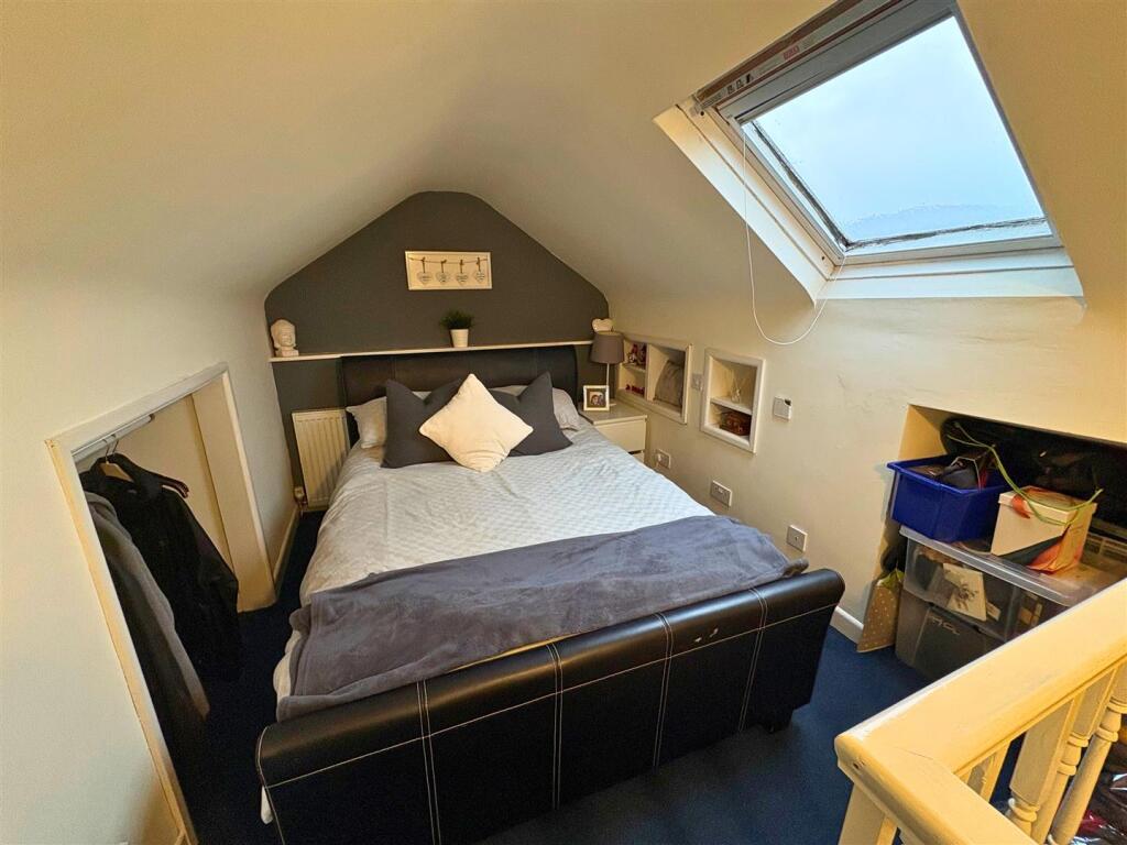 Loft Room a (edit).jpg