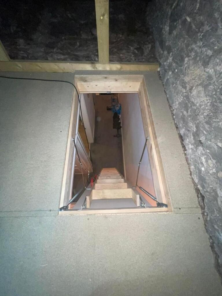 122 Ladysmith Loft.jpg