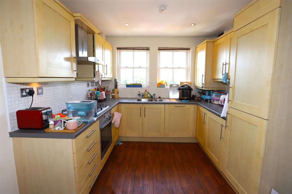 Kitchen.JPG
