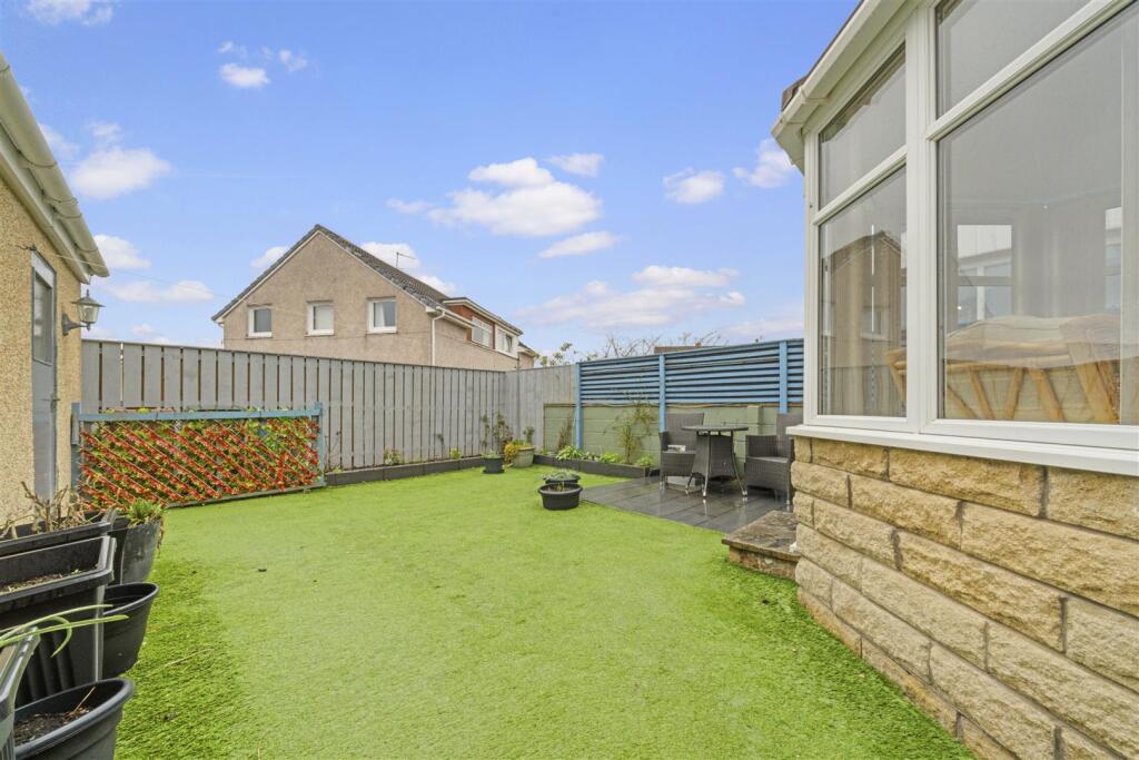 Exterior Garden (3).JPG