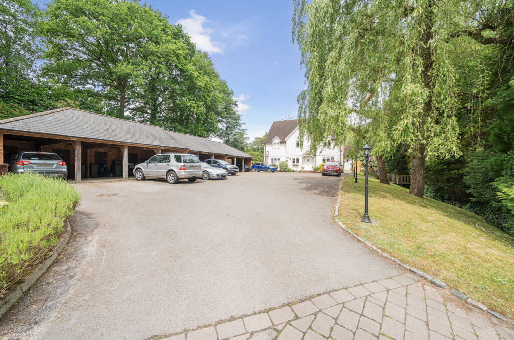 1300686-2-68384fa...