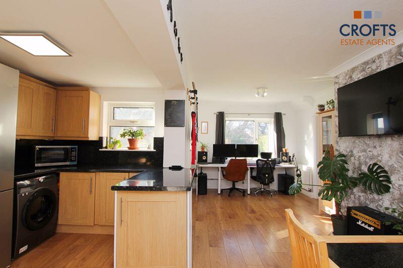Kitchen-diner