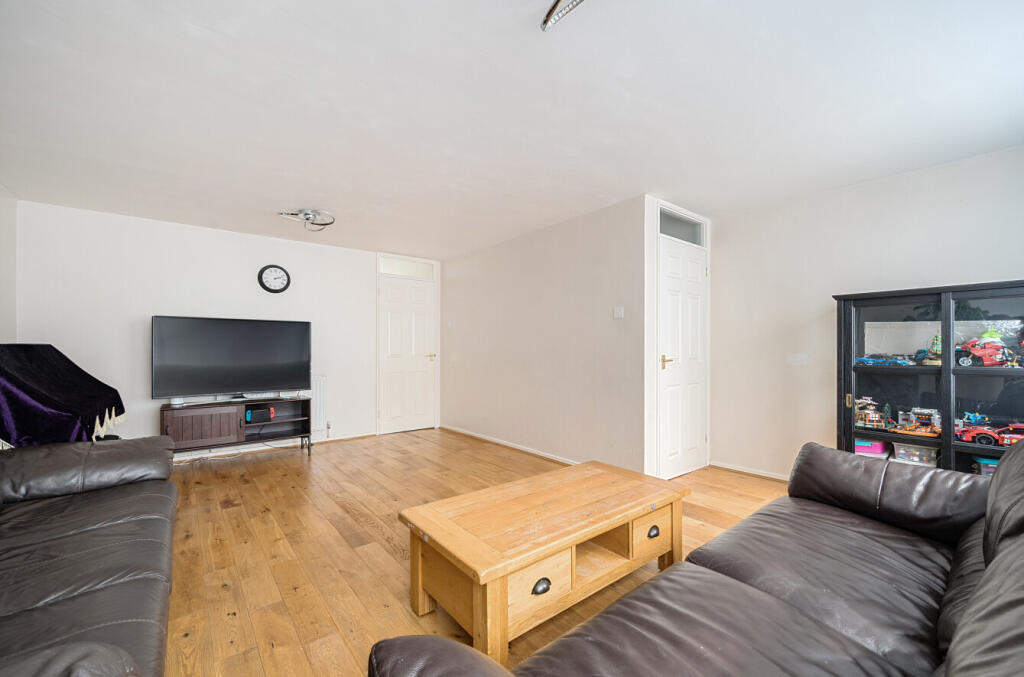 1299286-6-6839c3d...