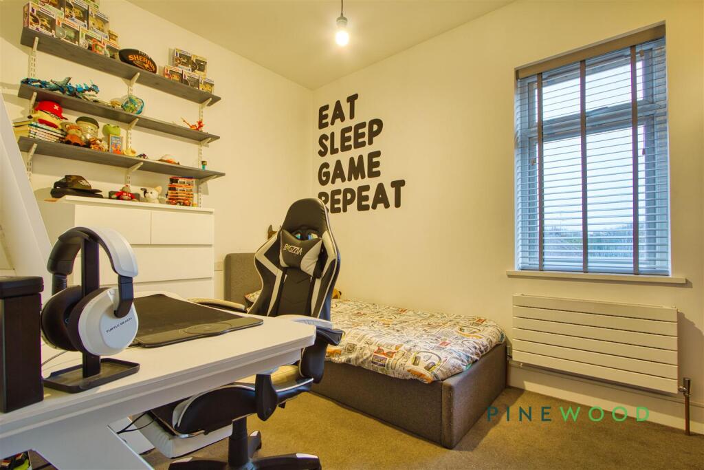 BEDROOM 3