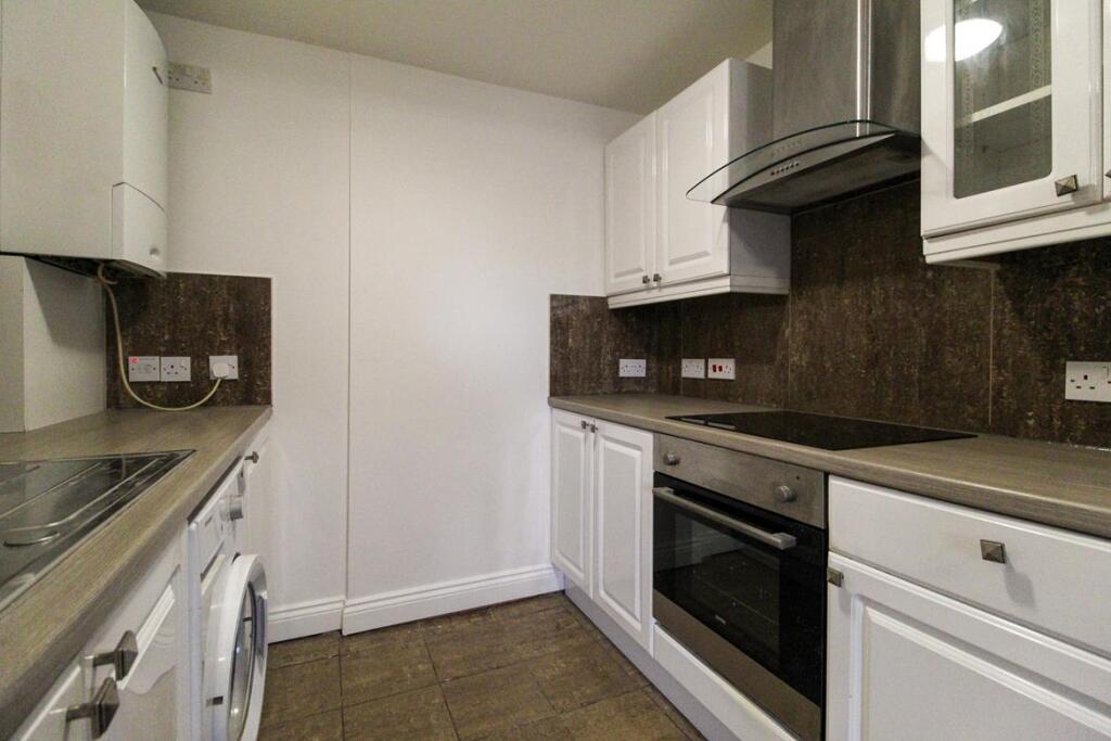 Kitchen (2)