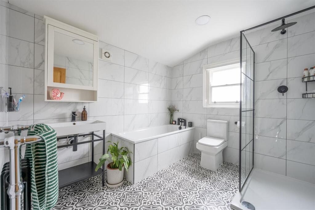 Vansittart Road, E11