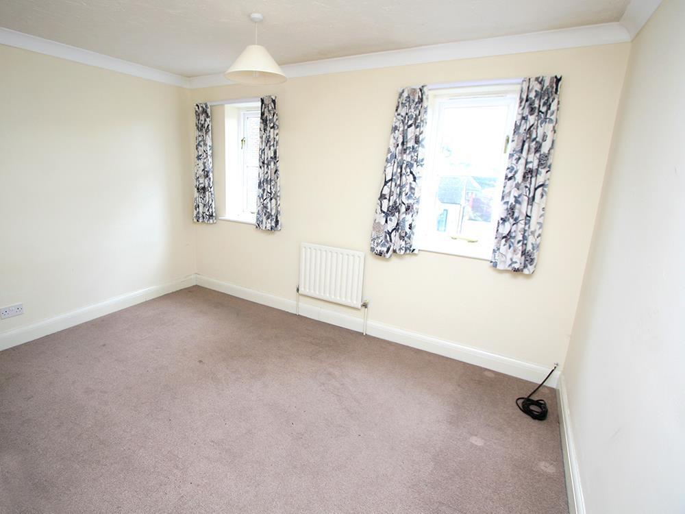 Bedroom 1.jpg