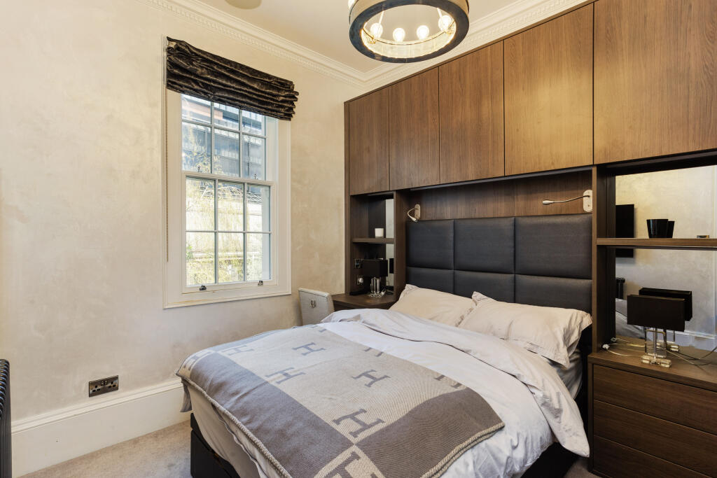 66761-Hugh-Street  (