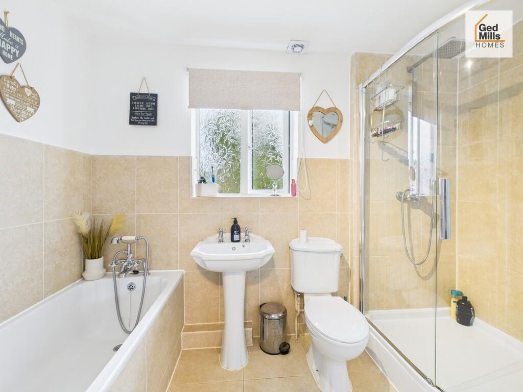 CAM04261G0-PR0090...