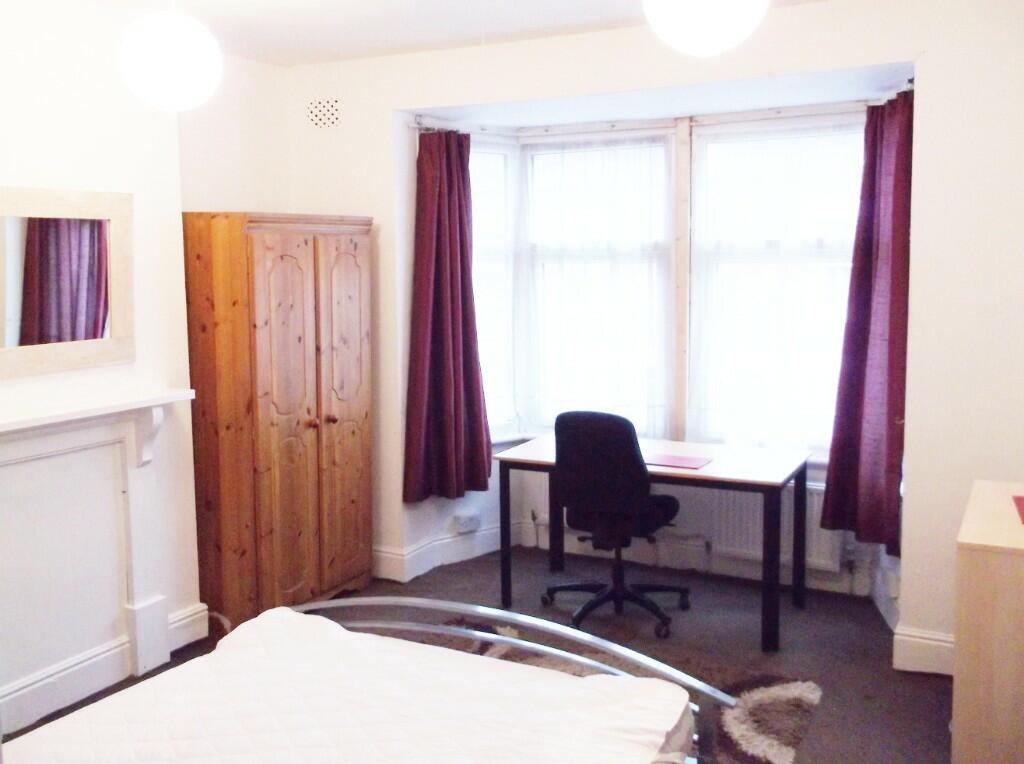 Queens Road, CLARENDON PARK, Leicester, LE2