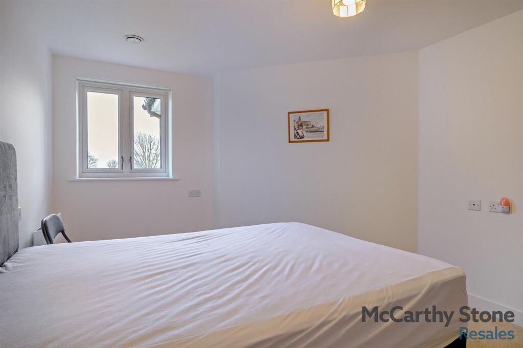 8634083-interior03-800.jpg