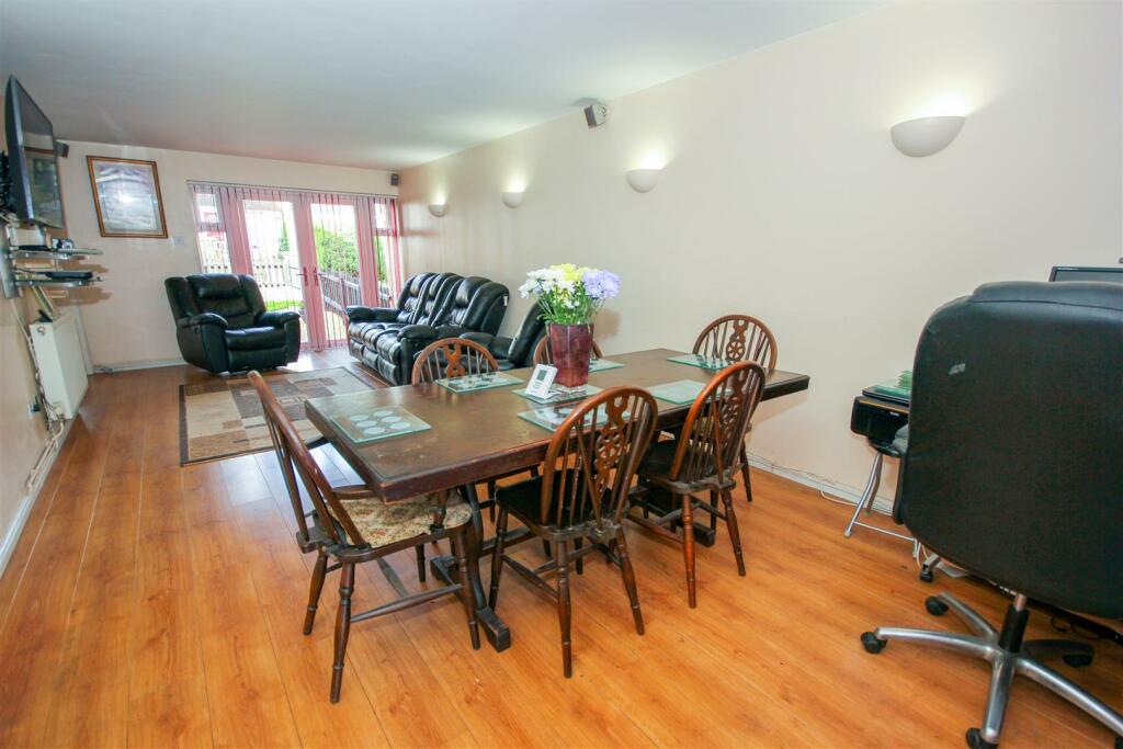 Dining lounge.jpg