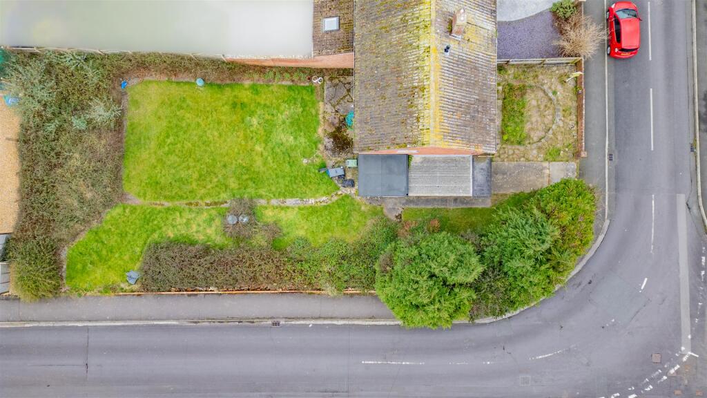 116 Alfoxton Road-4.jpg