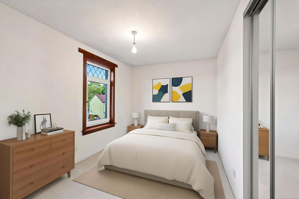 Bedroom (virtually staged)