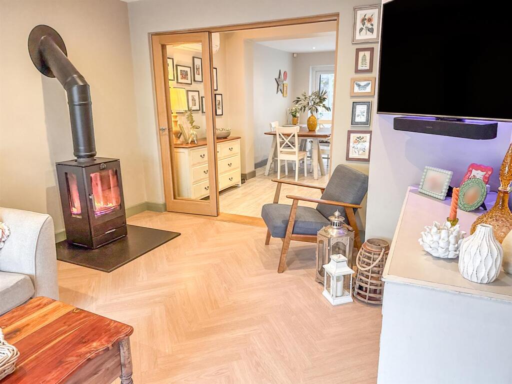 Screenshot 2025-11-06 at 17.04.59.jpg