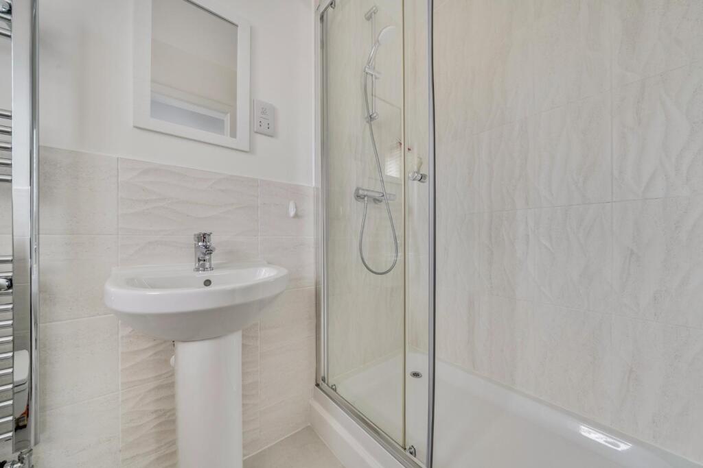 Ensuite.jpg