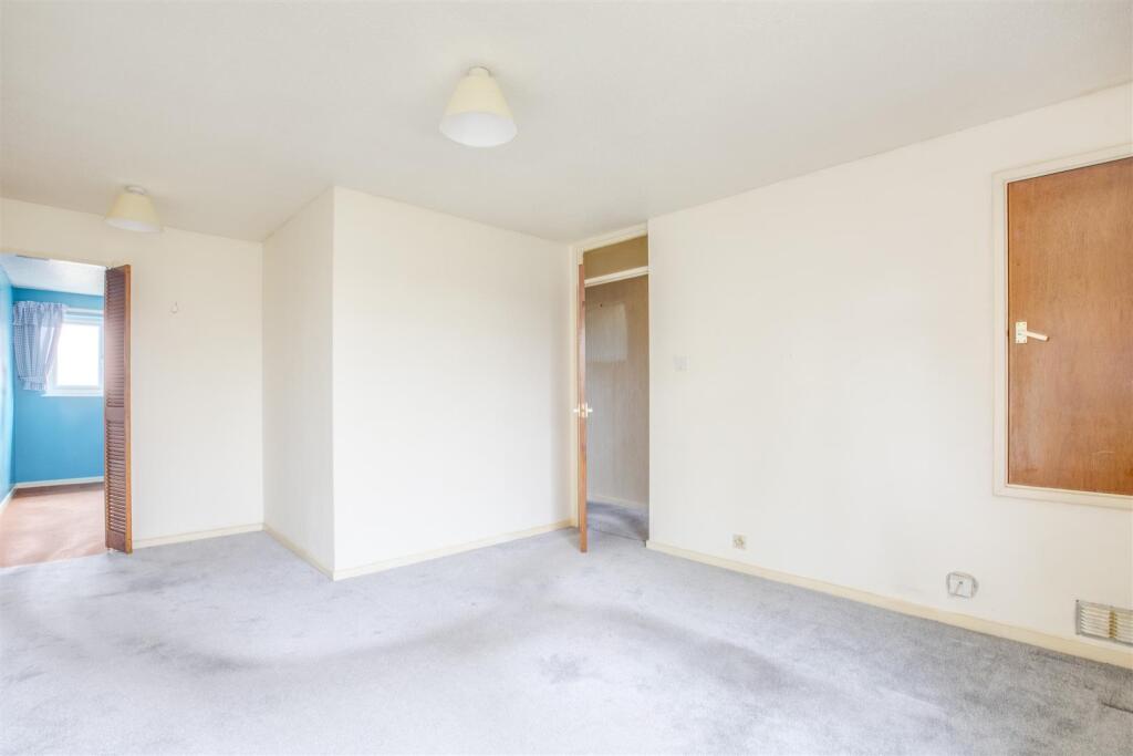 103 Clearbrook Close, HP13 7BS-4.jpg