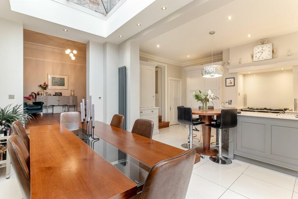 Living Dining Kitchen - E.jpg