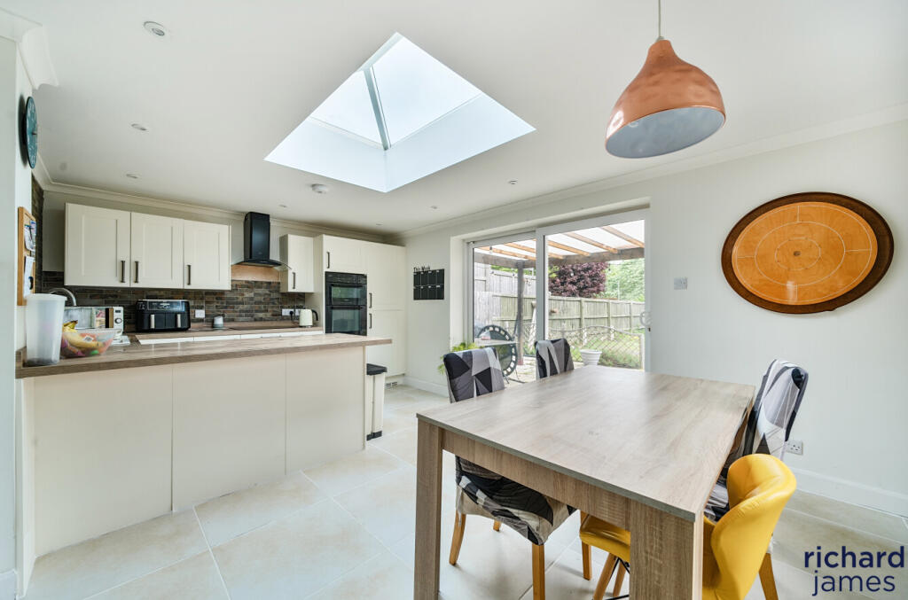 26a255f22bcd4970b705f3ffb90f0e1f