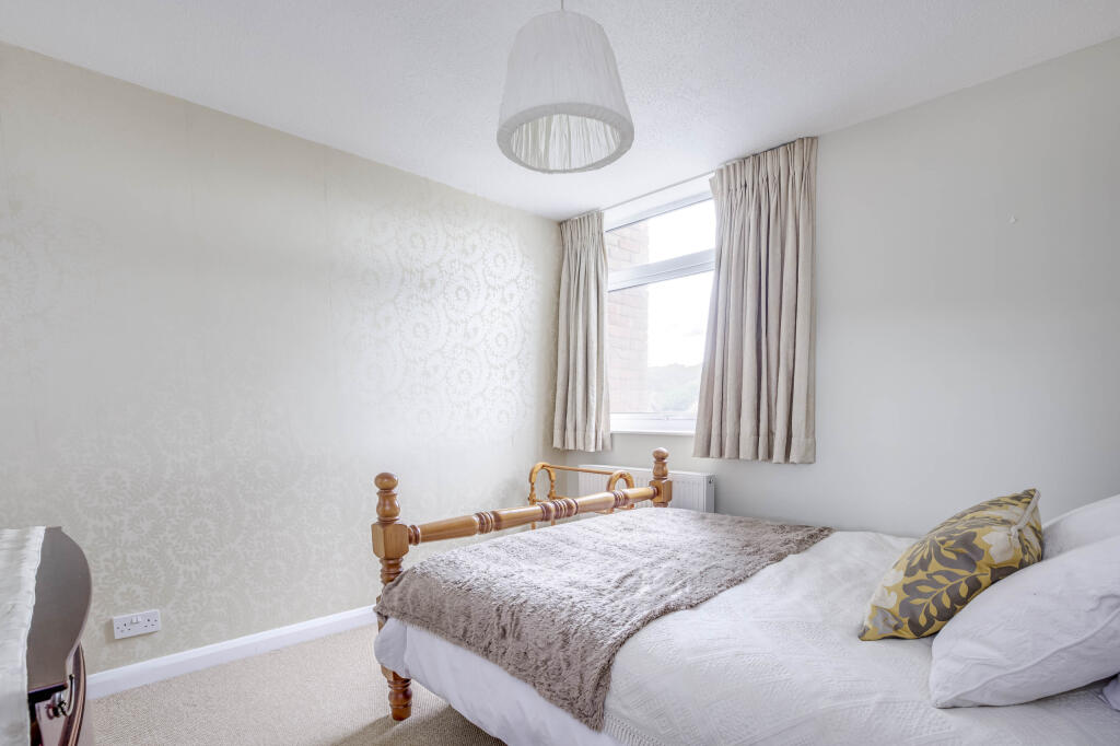 5 Eastern Drive, SL8 5HQ (LOW RES)-2