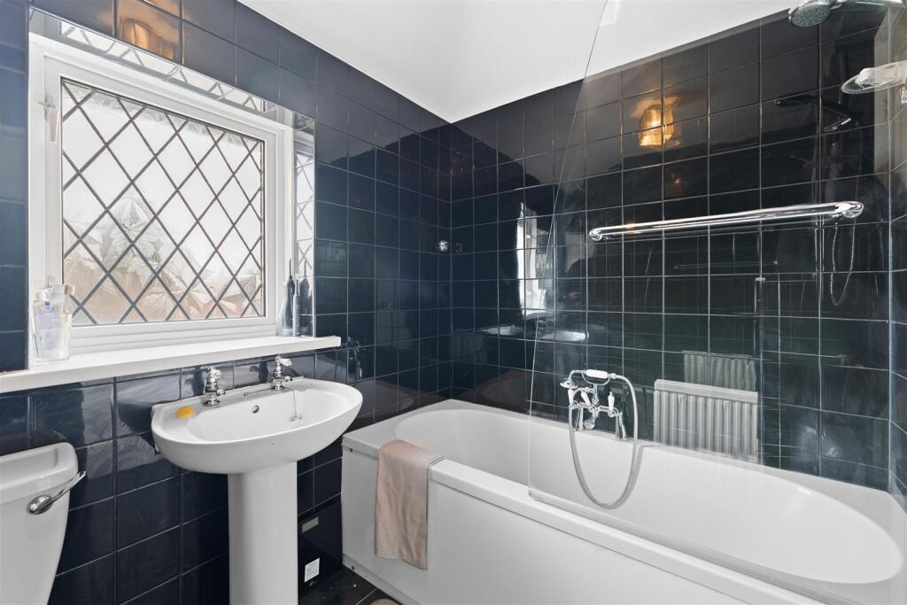 43 Addlington Avenue-09.jpg