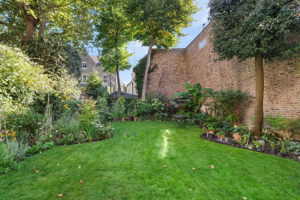 Belsize Park Gardens-No Watermark-10.jpg