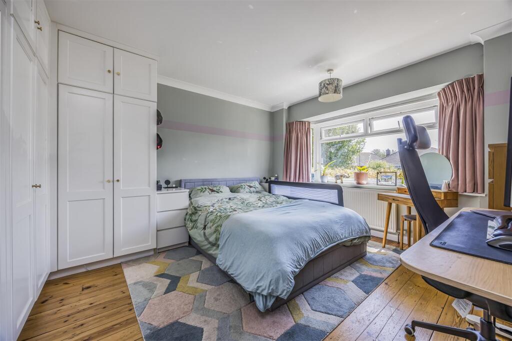 14 Nore Crescent, Emsworth-PorticoMarketing-Nexa-3