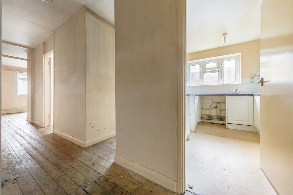 Flat2_MerthyrTerrace_SW138DL (8).jpg