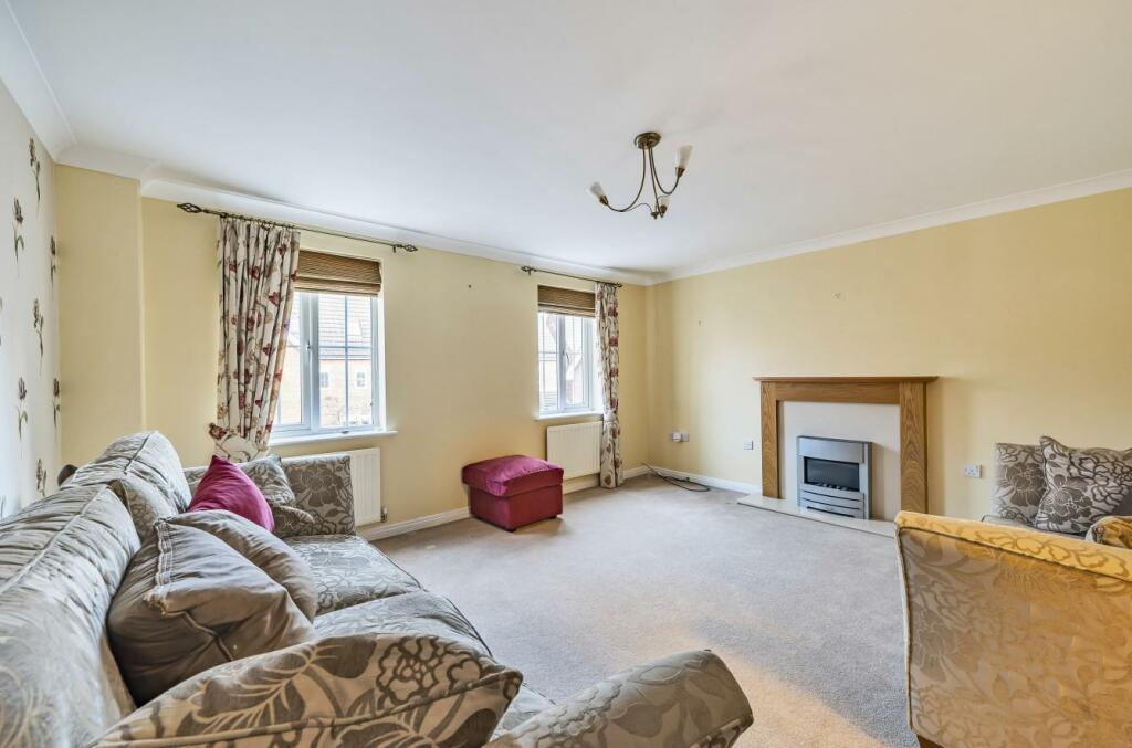 11 Robin Close