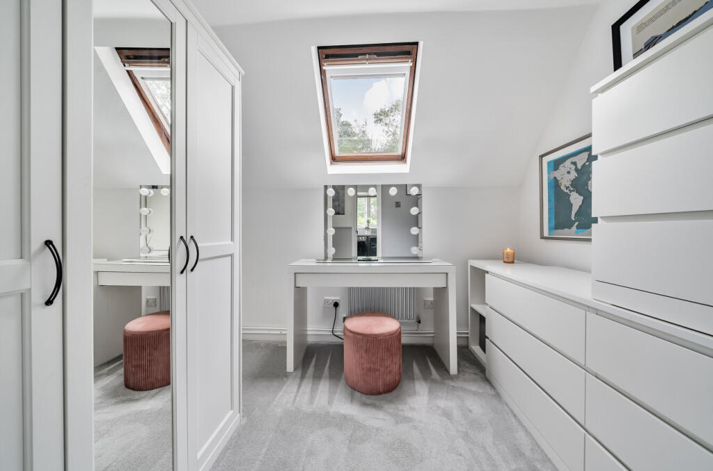 1330202-12-688b91...