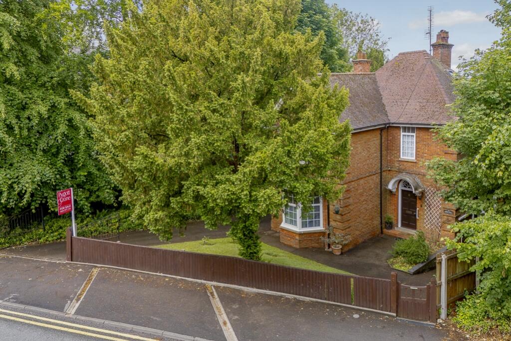 2 Cross O'Cliff Hill (Lincoln)-2