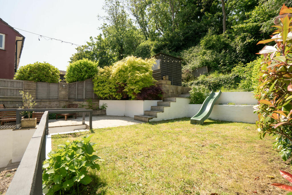 50MOORGROVE-GARDEN_2