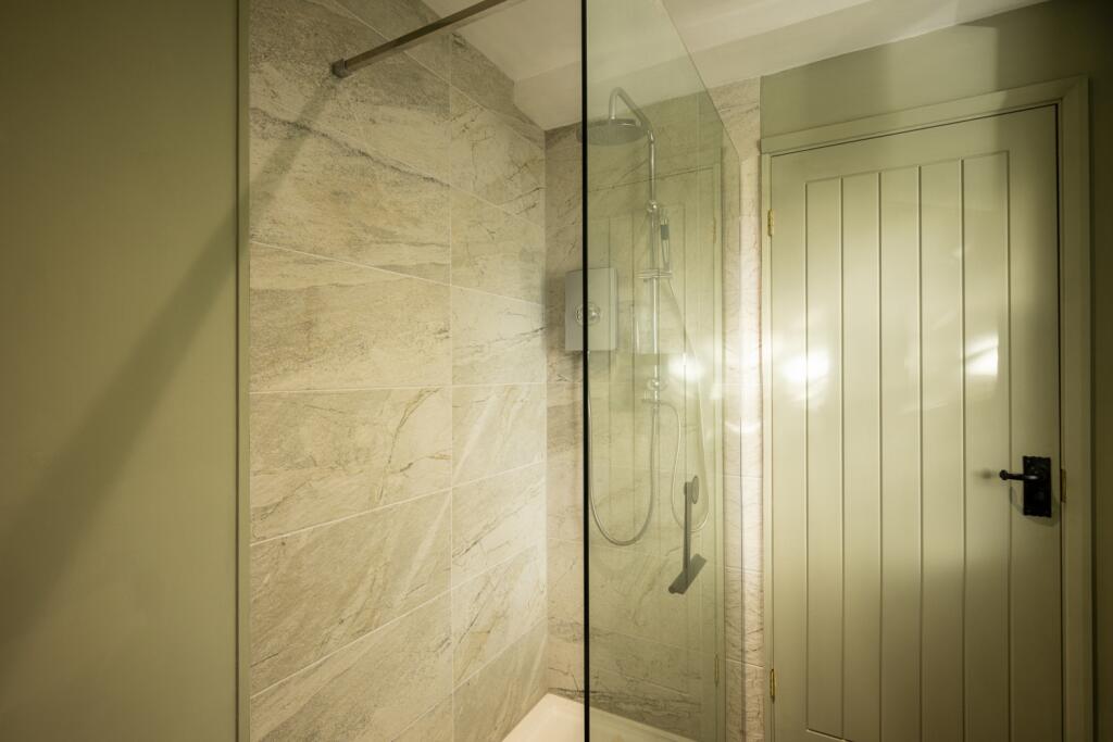 Barn Shower Room