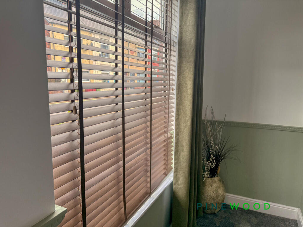 Lounge Blinds