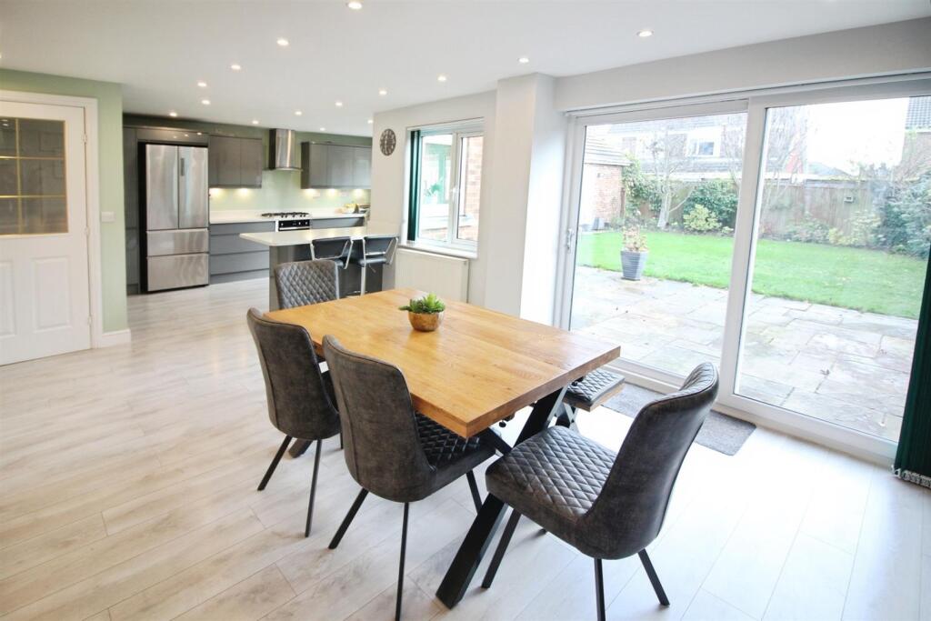 Castle Lodge Garth, Rothwell, Leeds