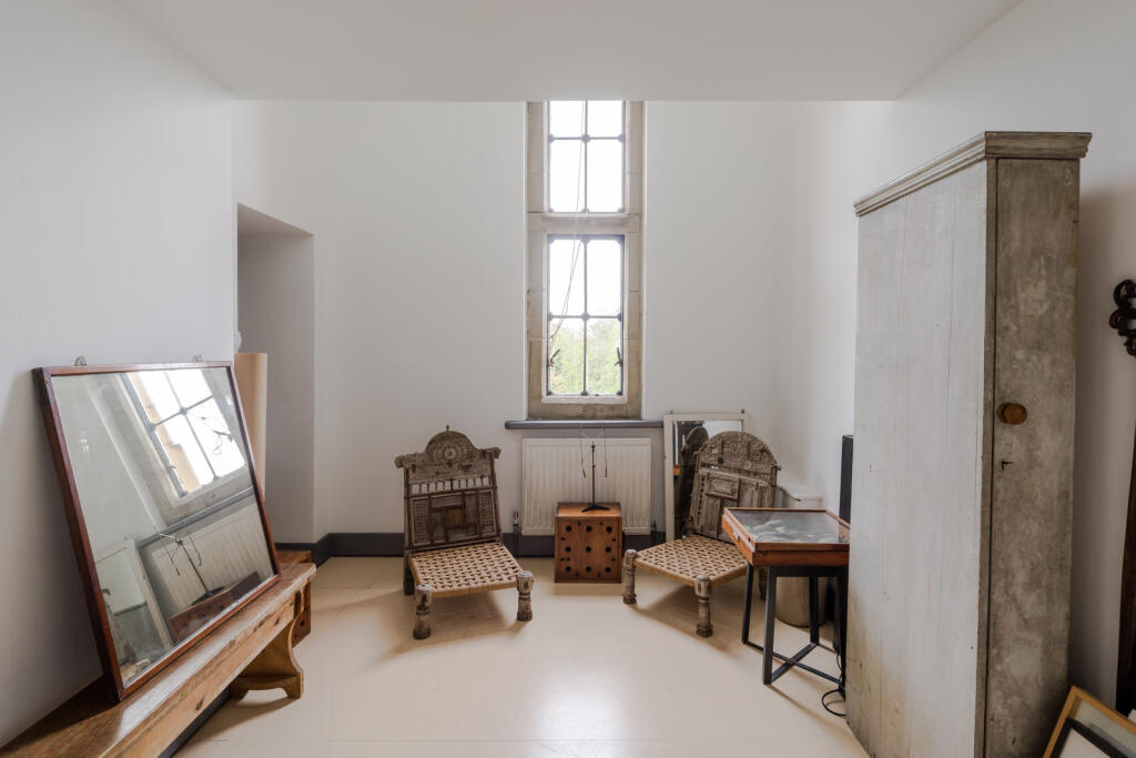 278827 - Flat 2, Royal Victoria Patriotic Build...