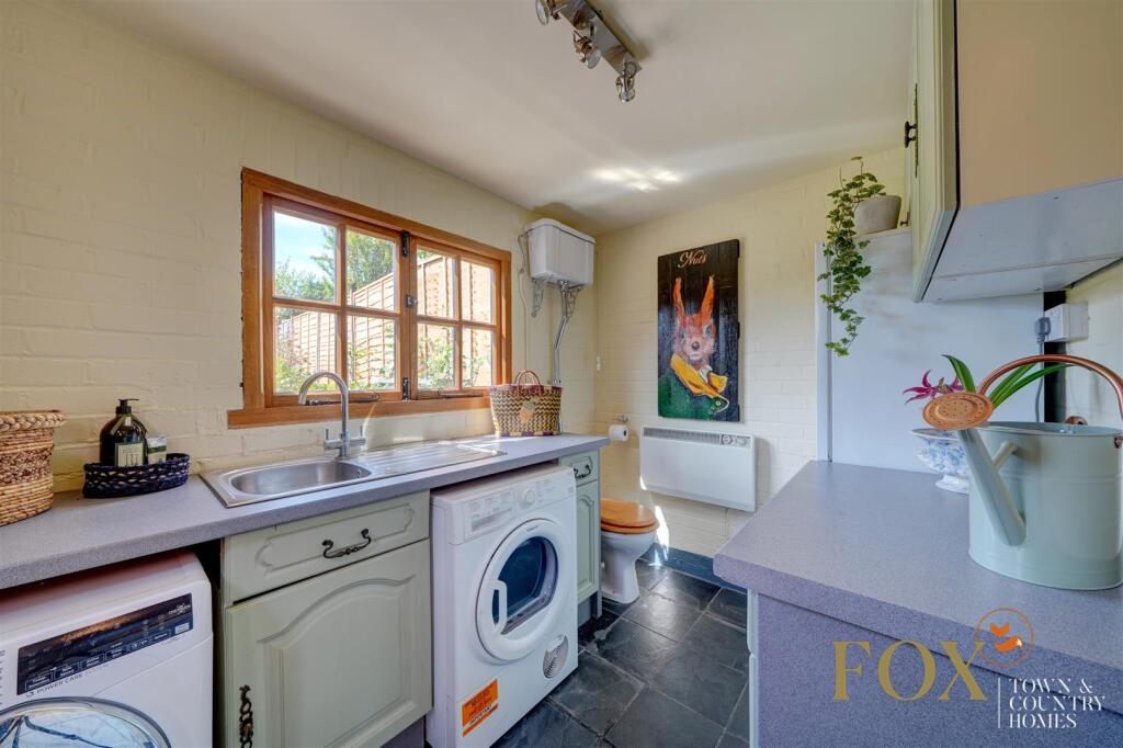 Folly Cottage (33).jpg