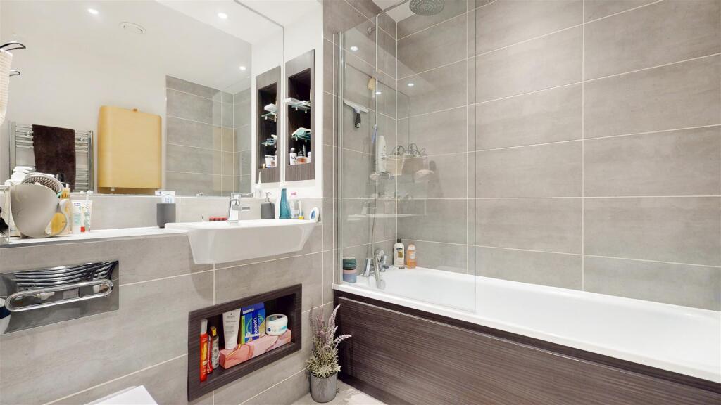 27 Southmere House, 1 Highland Street - cK34RdwKJO