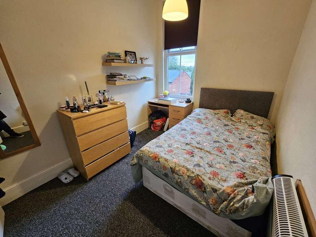 Flat_4_146_Broomspring_Lane