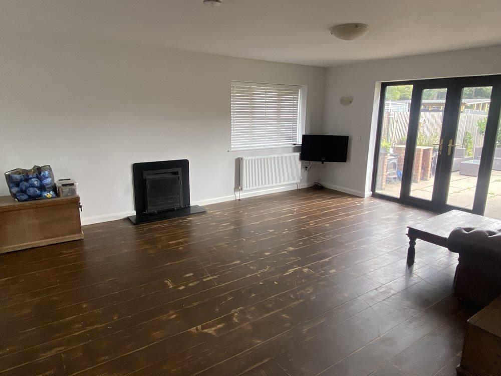 sitting room.jpg