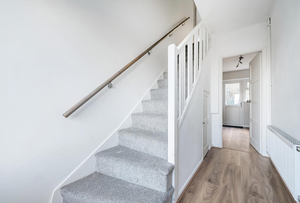 1382548-16-691da0...