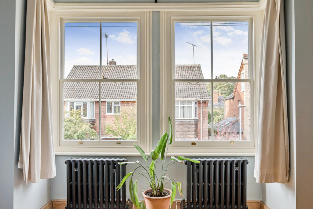 1358700-2-68d26a5...