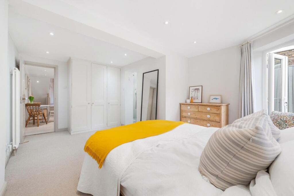 Principal Bedroom.JPG