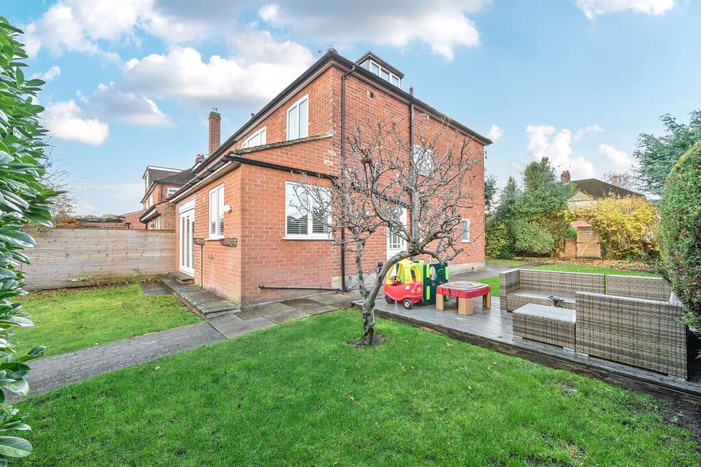 St. Leonards Road, Harrogate, HG2