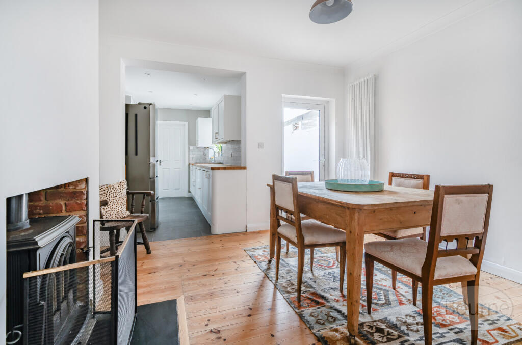 bb0b7866-1d45-4ba...